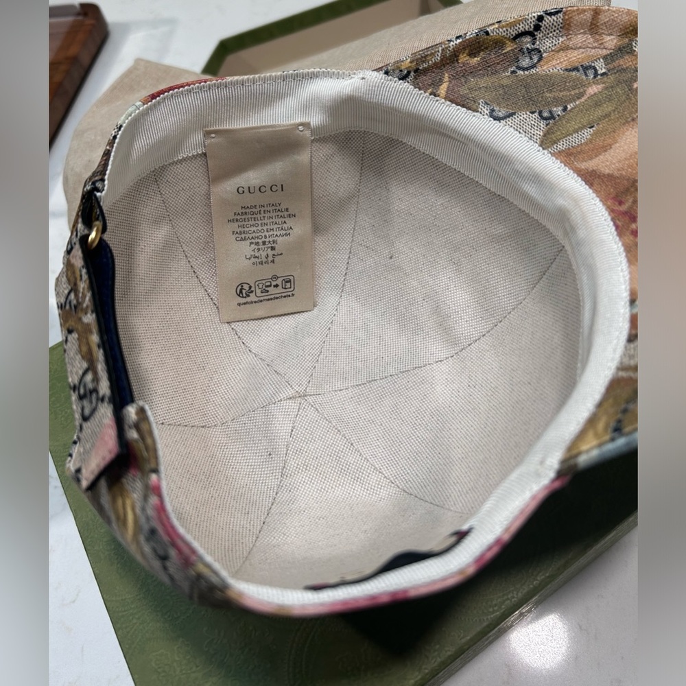AUTHENTIC Gucci Supreme Flora Hat Size Medium - Picture 4 of 6